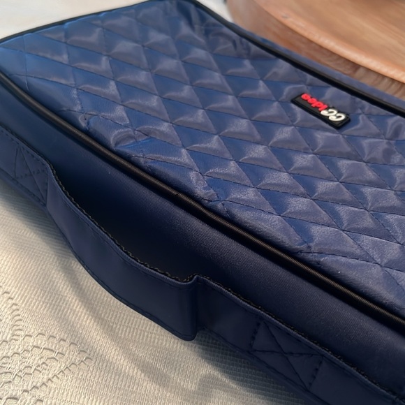 CC Idea CD/DVD storage case/organizer - Picture 3 of 6